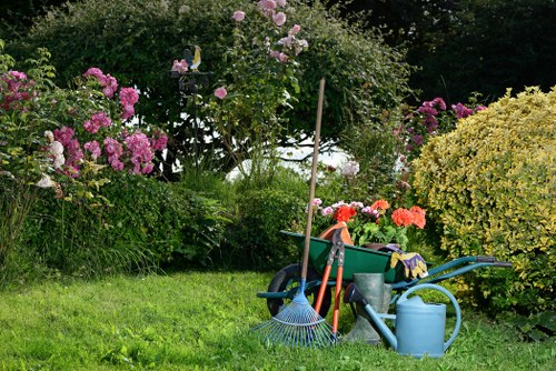 Local hedge maintenance for a garden frontage in Yeading